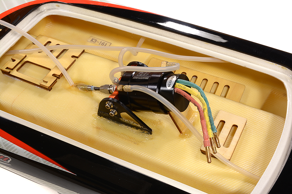 TFL 1107 Apparition Cat Brushless Electric RC Racing ARTR Boat w/ Motor - Image 3